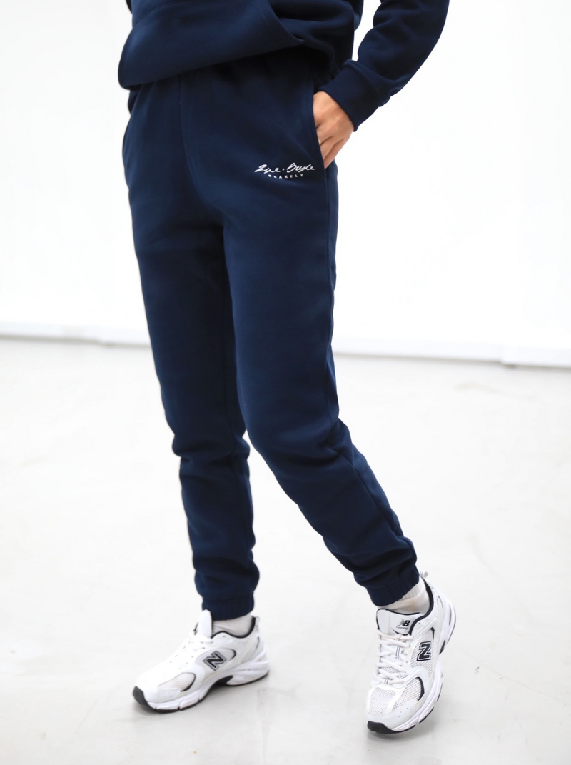 Life & Style Sweatpants - Navy Blue