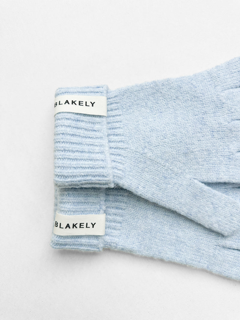 Label Knitted Gloves - Baby Blue
