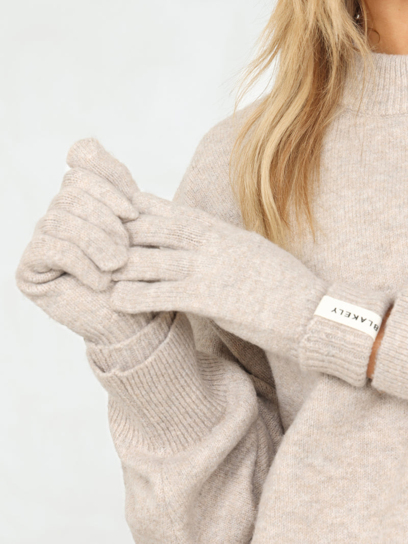 Label Knitted Gloves - Toasted Taupe
