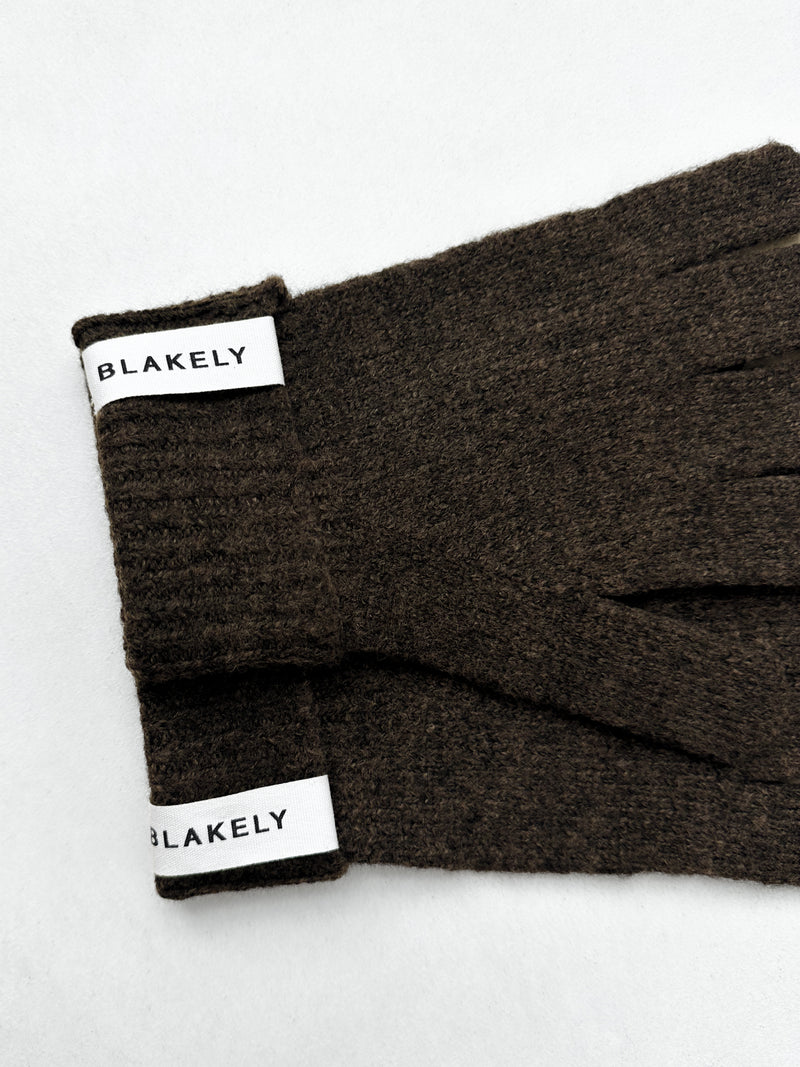 Label Knitted Gloves - Chocolate Brown