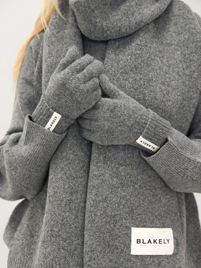 Label Knitted Gloves - Marl Charcoal