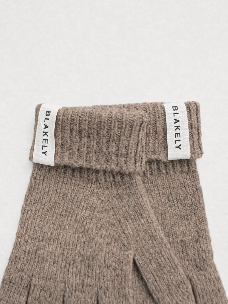 Label Knitted Gloves - Soft Brown