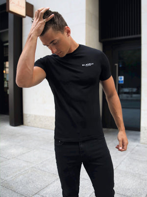 Universal T-Shirt - Black
