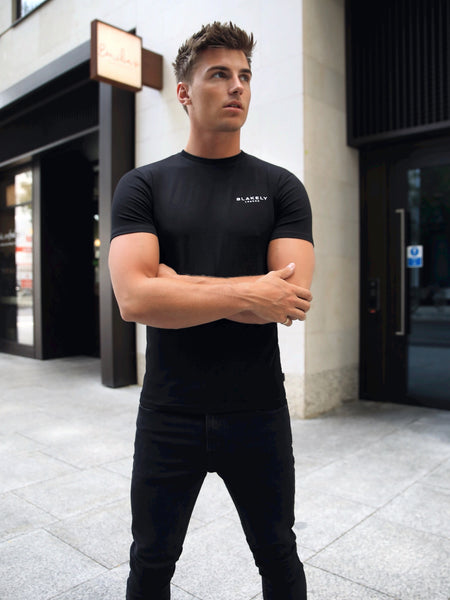 Universal T-Shirt - Black