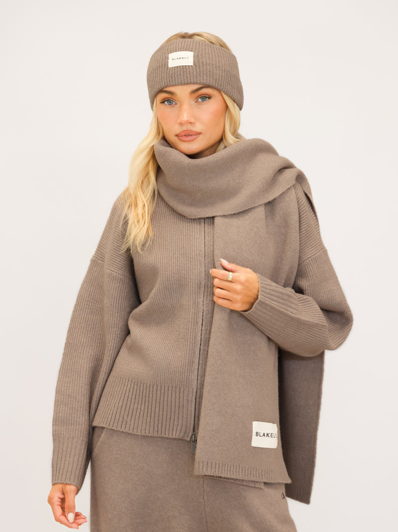Label Knitted Scarf - Soft Brown