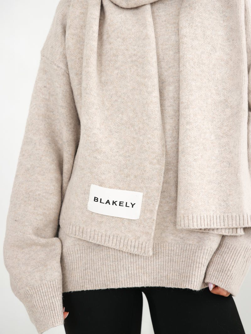 Label Knitted Scarf - Toasted Taupe