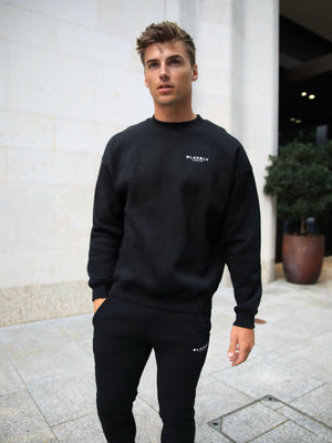 Universal Relaxed Jumper - Black