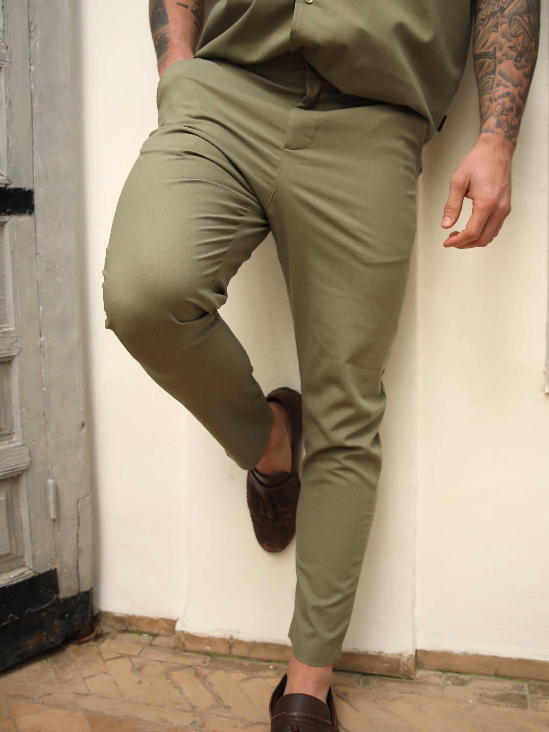 Linen on sale khaki trousers