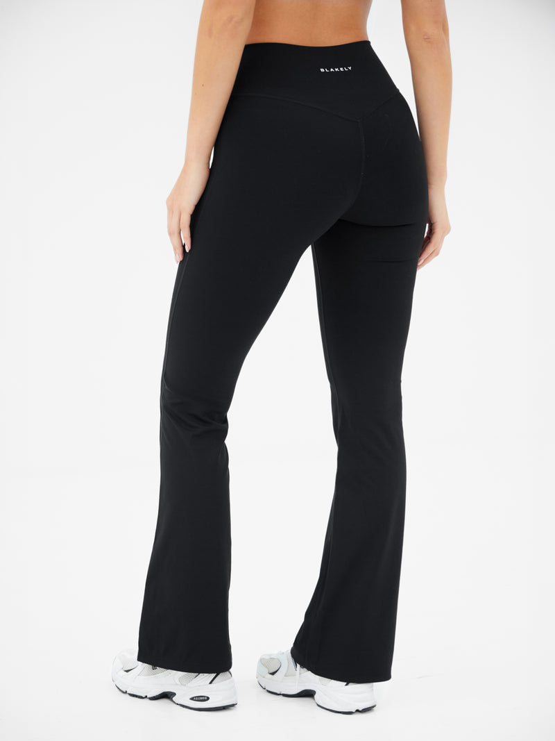 Ultimate Flared Leggings - Black