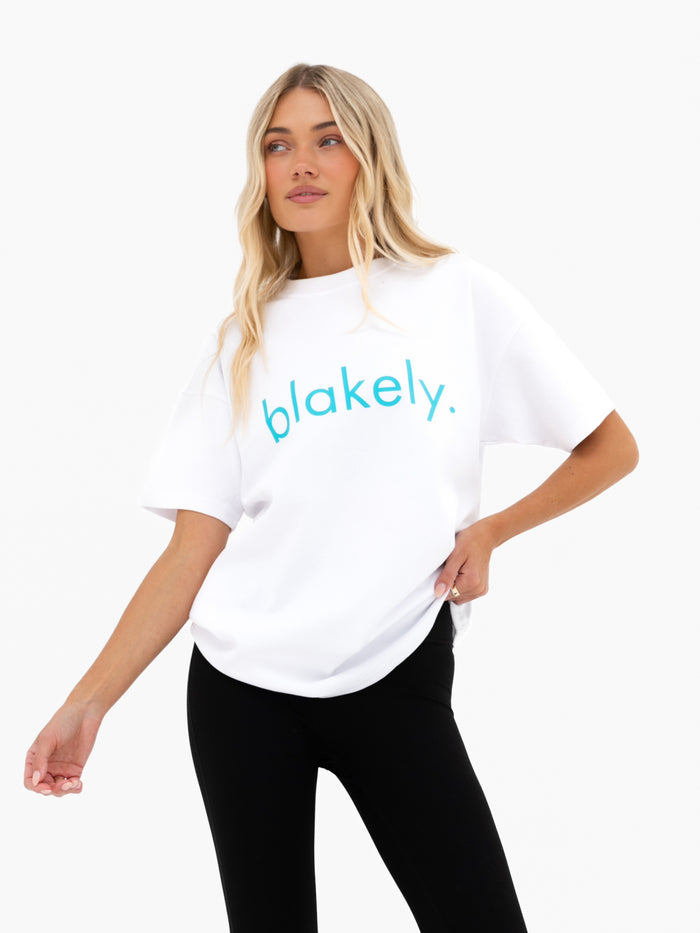Lila Oversized T-Shirt - White & Aqua
