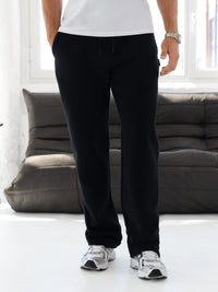 Blakely Straight Leg Sweatpants - Black