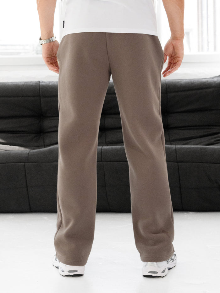 Blakely Straight Leg Sweatpants - Light Brown