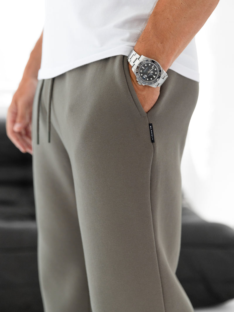 Blakely Straight Leg Sweatpants - Safari Green