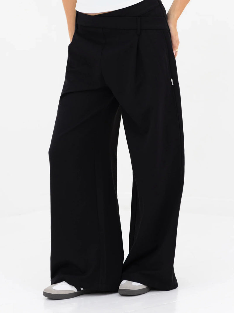 Kady Cross Over Trousers - Black