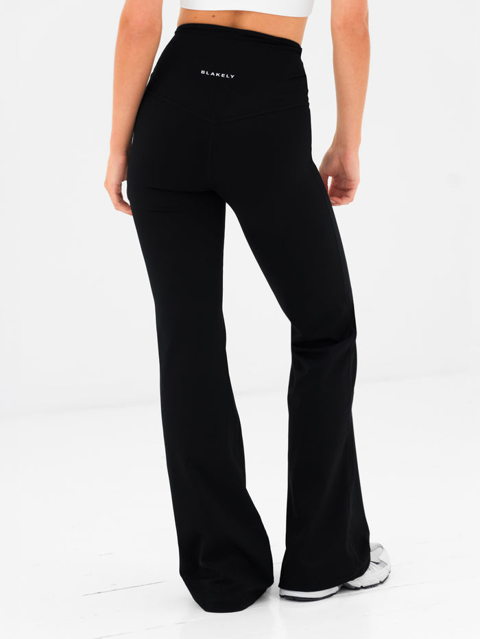 Ultimate Ruched Flares - Black