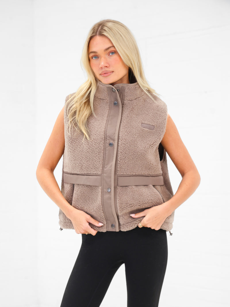 Borg Oversized Gilet - Soft Brown