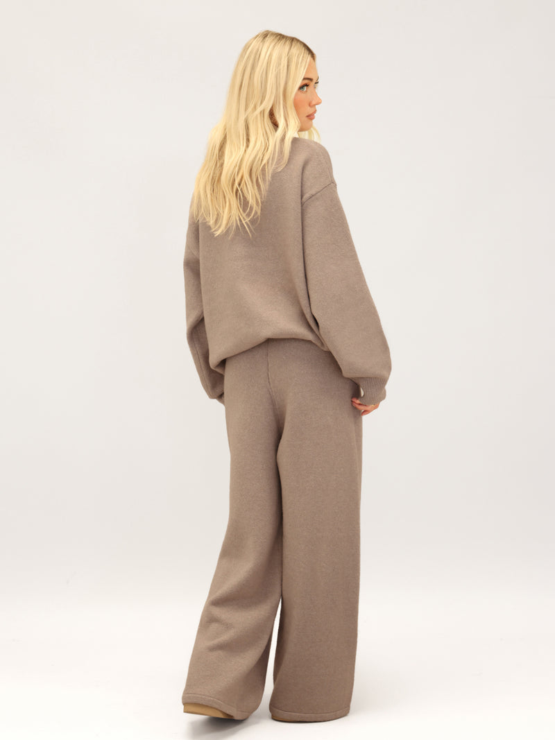 Oversized Knitted Jumper - Soft Brown