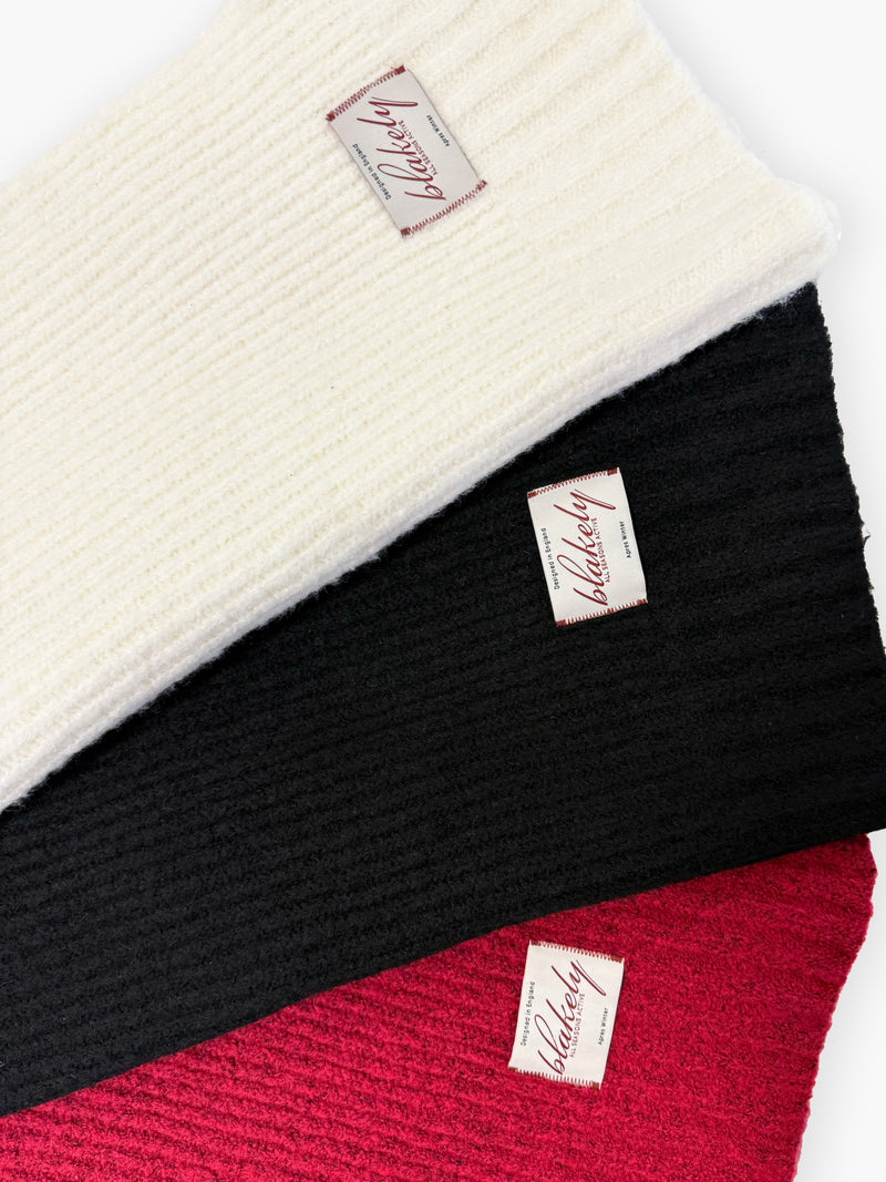Script Label Knit Scarf - Black