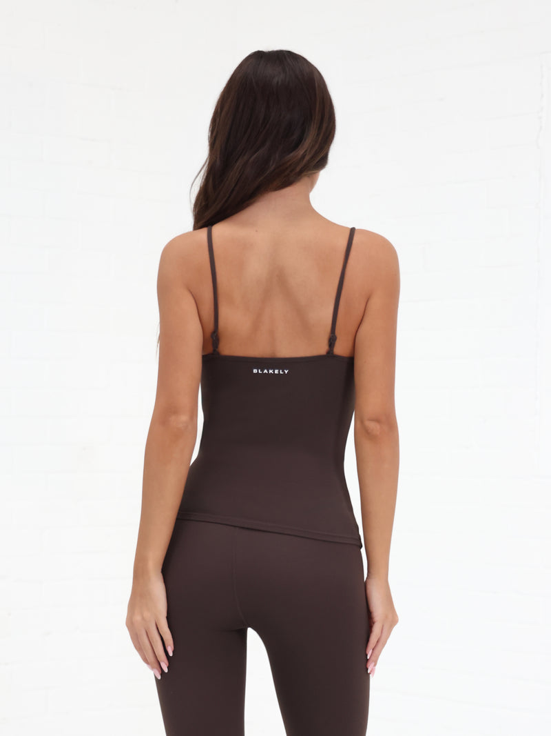 Ultimate Crossover Active Vest - Chocolate Brown