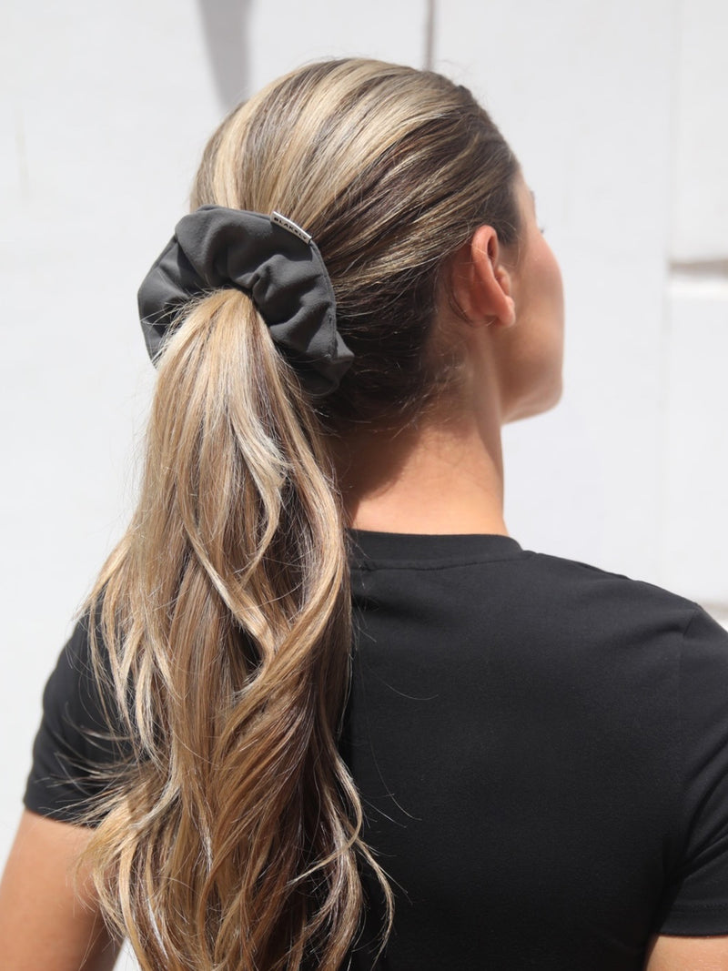 Blakely Scrunchie - Charcoal