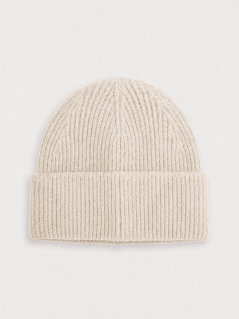 Label Knitted Beanie - Vanilla
