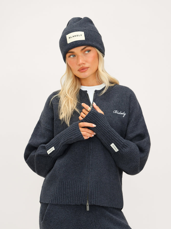 Label Knitted Beanie - True Navy