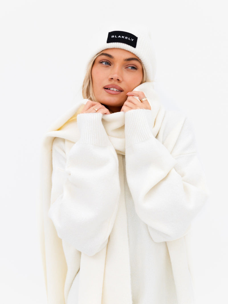 Label Knitted Scarf - Cream
