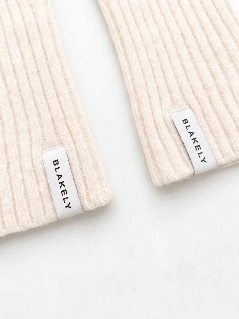 Label Knitted Wrist Warmers - Vanilla