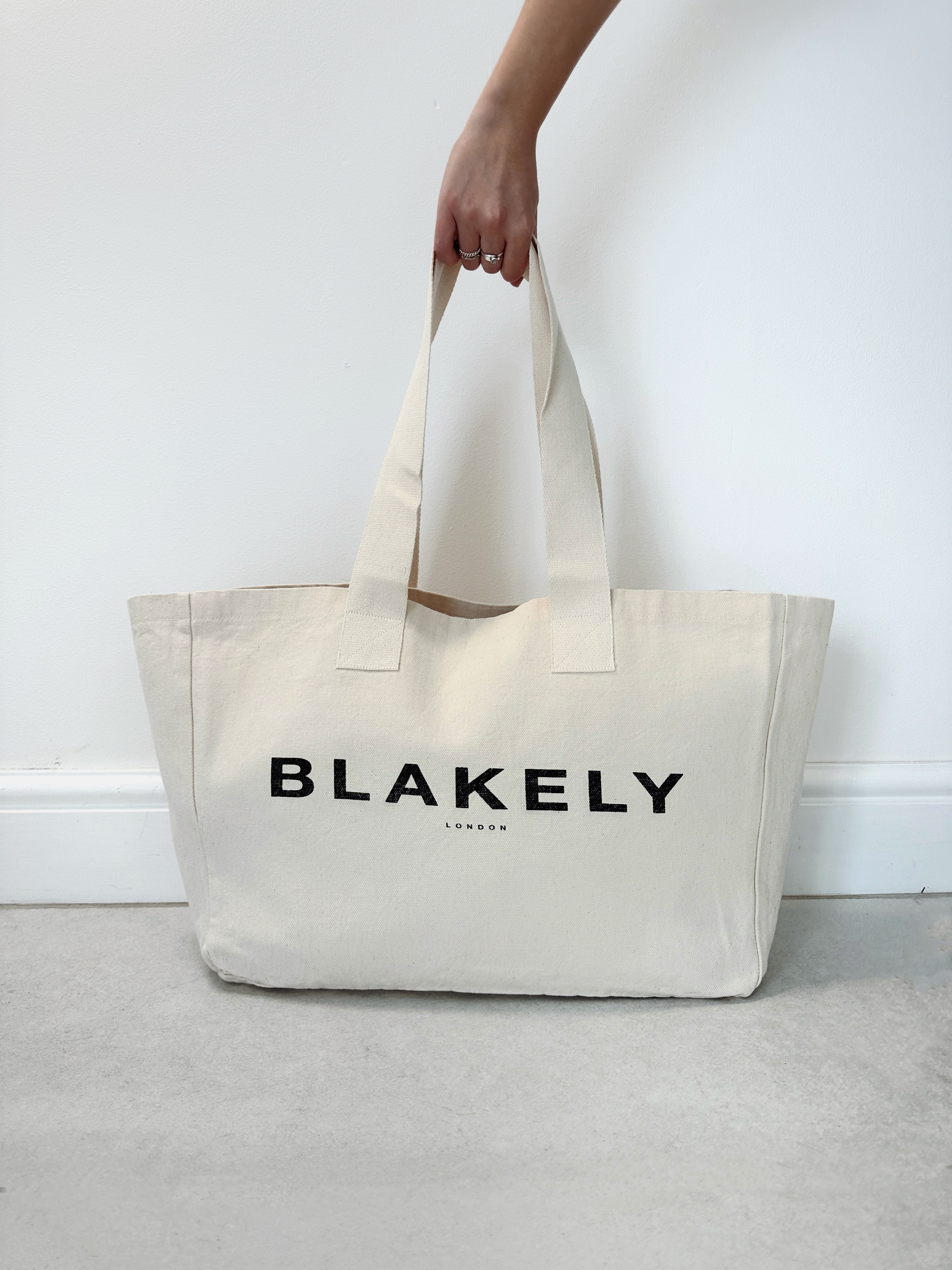 Blakely large 2025 denim bucket bag