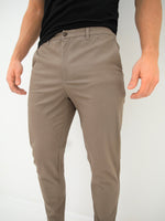 Sloane Stretch Fit Chinos - Light Brown