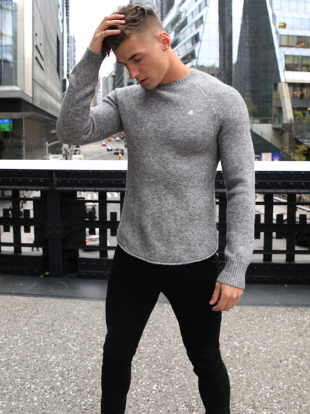 Grey sweater best sale mens outfit