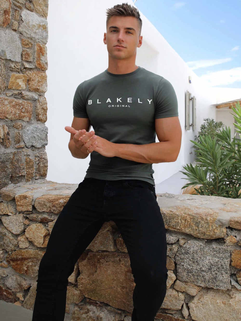 Buy Blakely Green Tahiti T-Shirt | Free delivery on orders over £70 ...