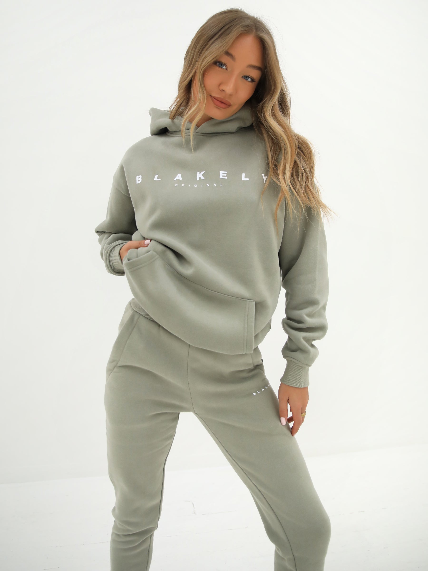 Oversized hoodie store with leggings