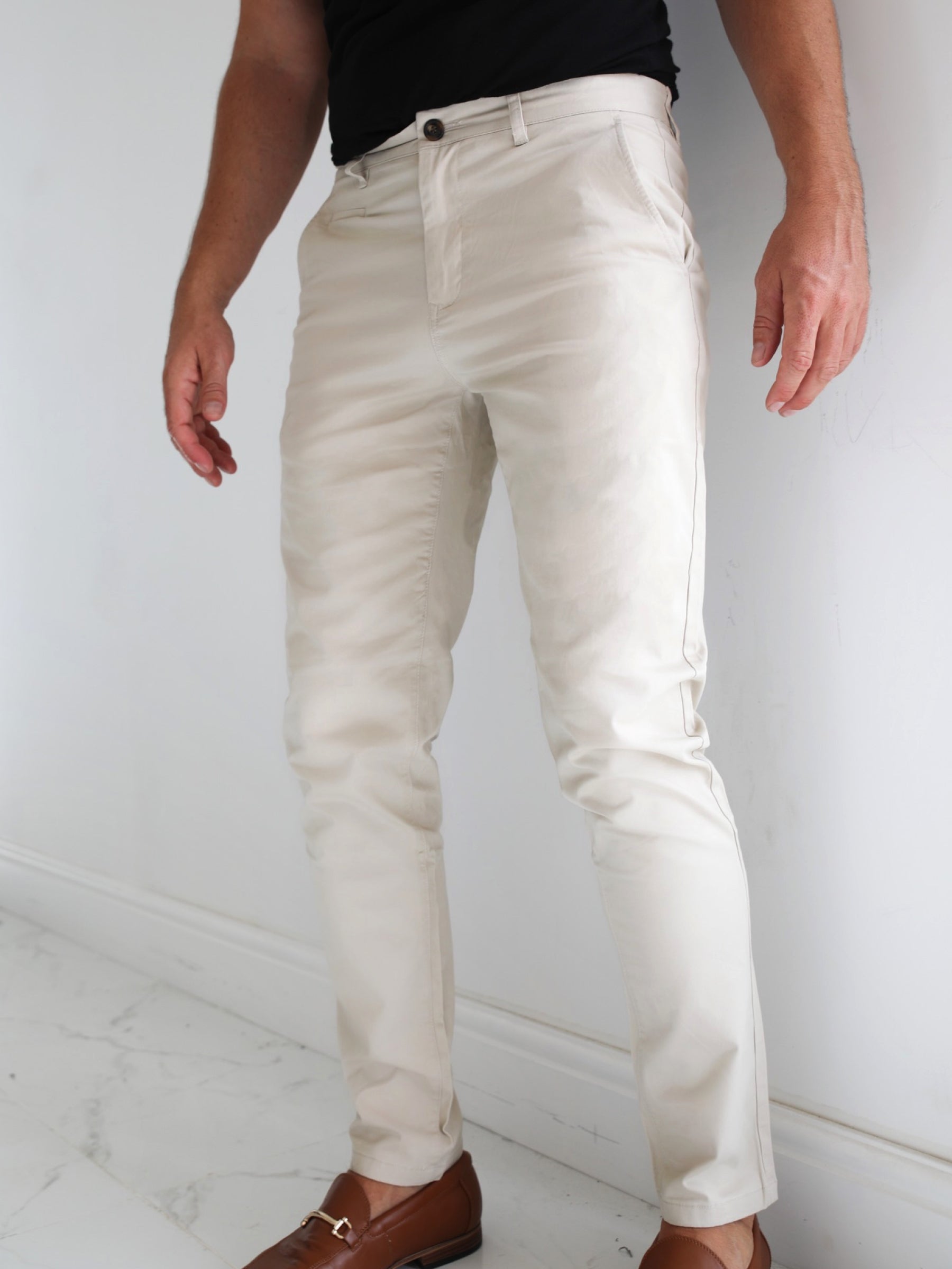 White chino hot sale jeans